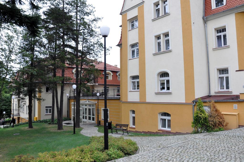 Hotel Zdrojowy Sanus Świeradów-Zdrój Exteriér fotografie